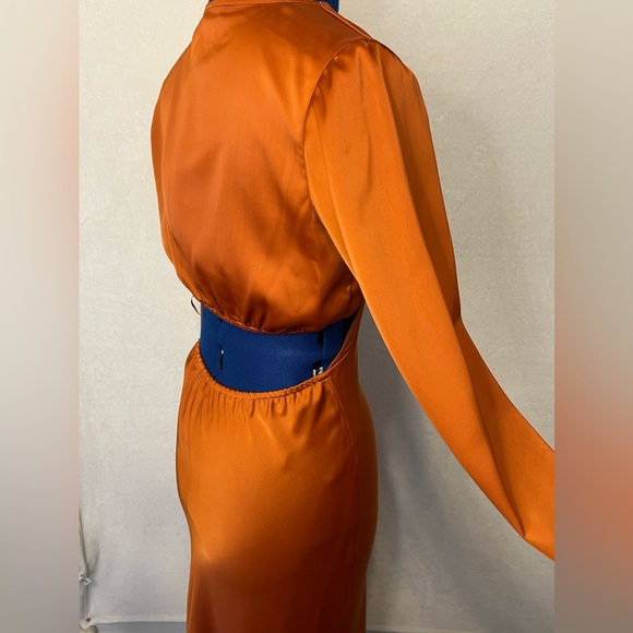 Beautiful rust color, long sleeve cut, out dress. - Picture 6 of 7